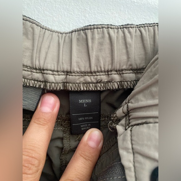 REI… Men's shorts… green tone 100% Nylon Size L - Picture 4 of 8